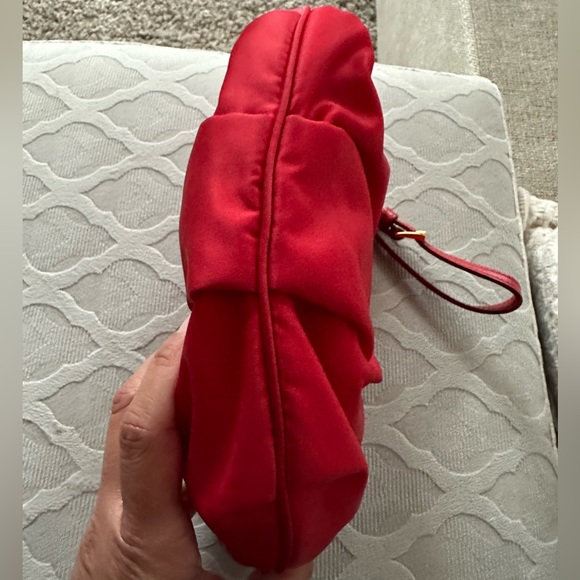 ❤️SOLD❤️ Authentic Prada Wristlet in Red - Picture 3 of 9